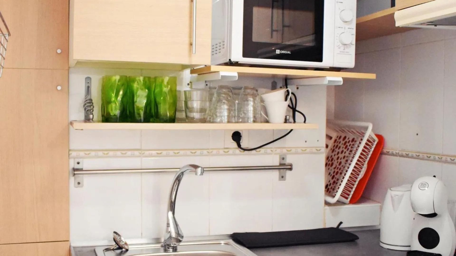 Bea'S Home: Cozy Apartment On The Outskirts Of Malaga Centre