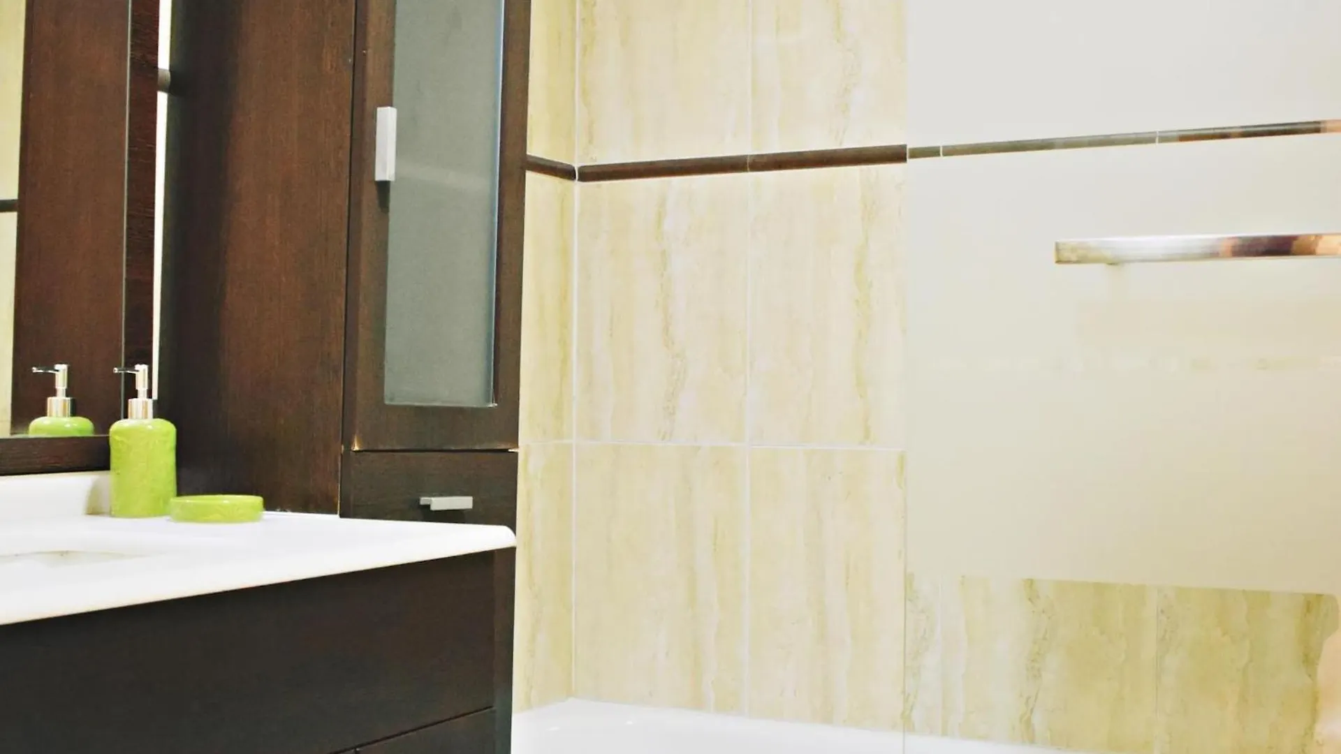 Bea'S Home: Cozy Apartment On The Outskirts Of Malaga Centre 0*,